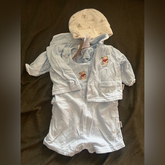 sincerely pooh Other - Vintage Pooh Bear 3 Piece Set 0-6m